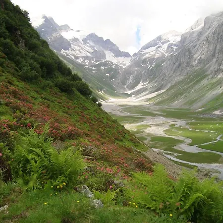 Casa Fausta Capaul Hotel *